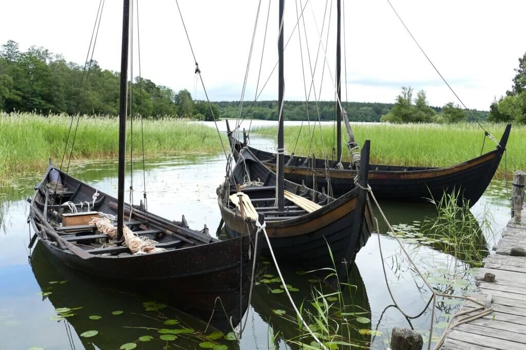 Bateaux vikings à Birka en Suède